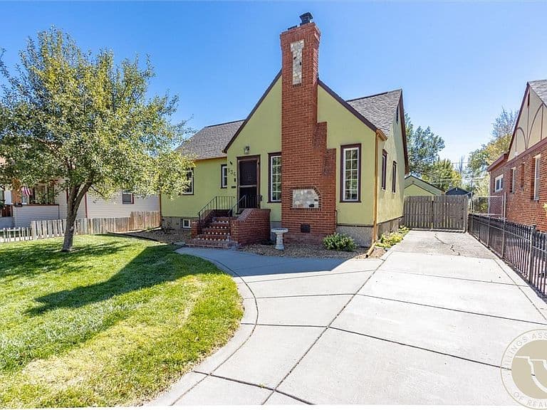 536 Clark Ave photo 2