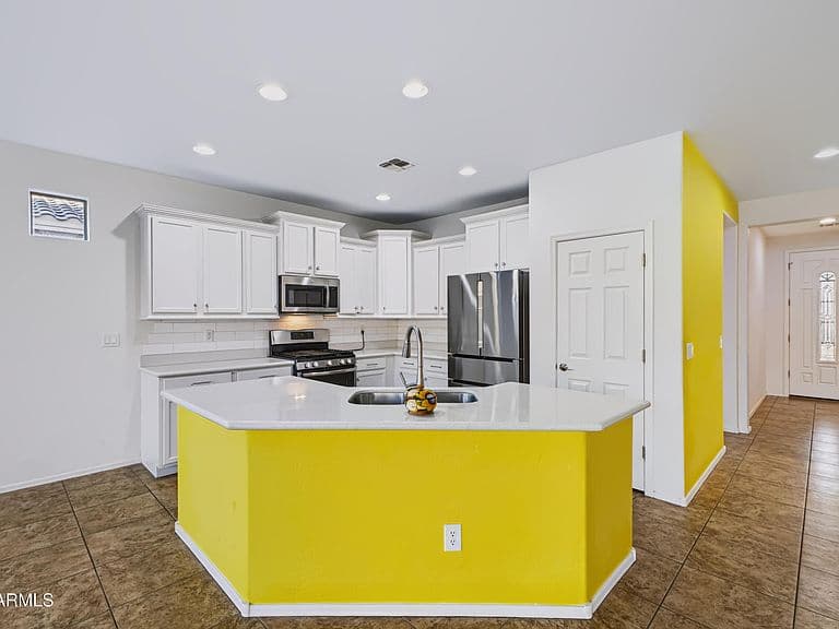 20183 N OXBOW Lane photo 4
