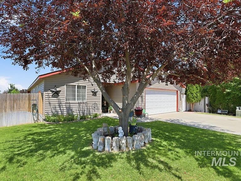 306 W Avenue K photo 2