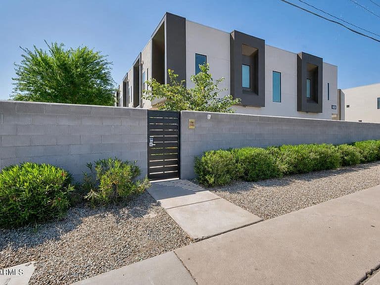 4020 N 12TH Street #4 photo 2
