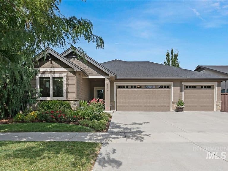 3688 W Star Hollow Dr photo 1