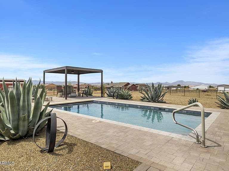 11156 N Scalli Way photo 2