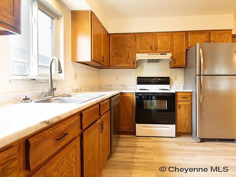 5415 Rangeview Dr photo 3