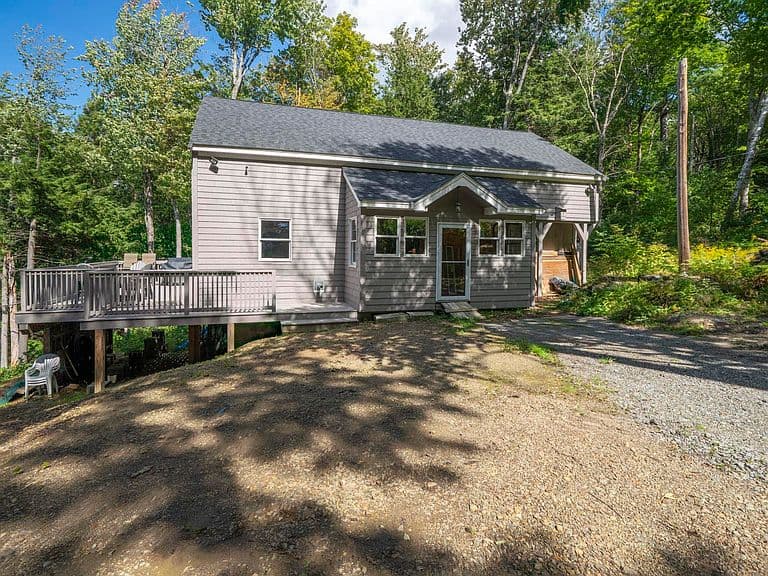 70 Harper Road photo 3