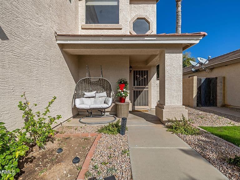 2222 E ARABIAN Drive photo 4