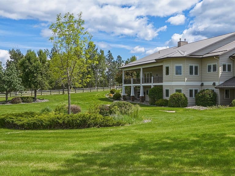 460 Windwalker Trl photo 2