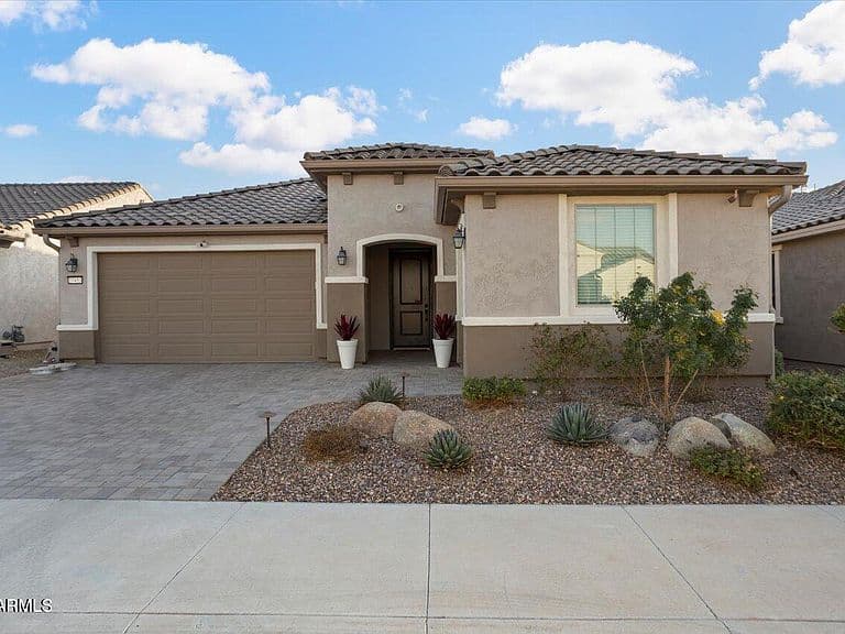 27453 W WAHALLA Lane photo 3