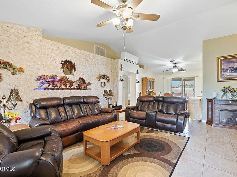 10426 W CATALINA Drive photo 4