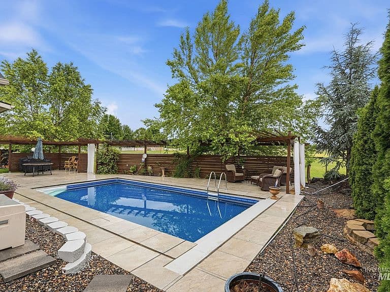 5120 N Diamond Creek Ave photo 2