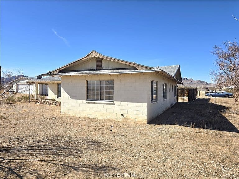 1417 S Canelo Road photo 3