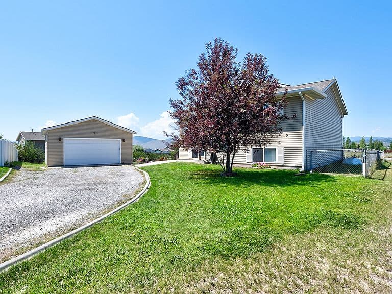 967 Mallard Ct photo 3