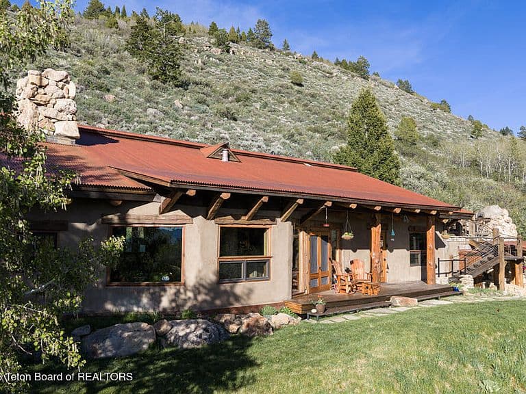 3011 Canyon Crest Dr photo 2