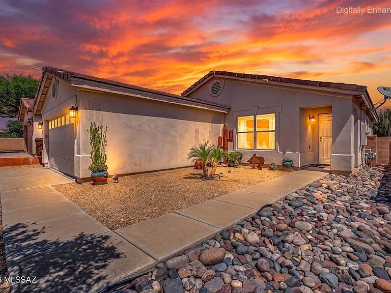265 E Monterey Cypress St photo 1