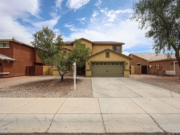 24885 W WAYLAND Drive photo 1