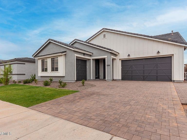 3056 E FLINTLOCK Drive photo 3