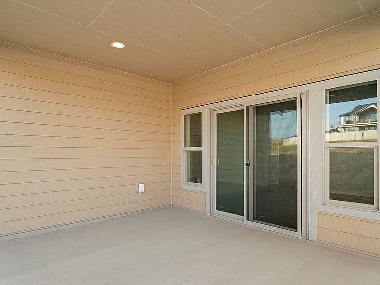 680 Lone Chief Loop photo 5