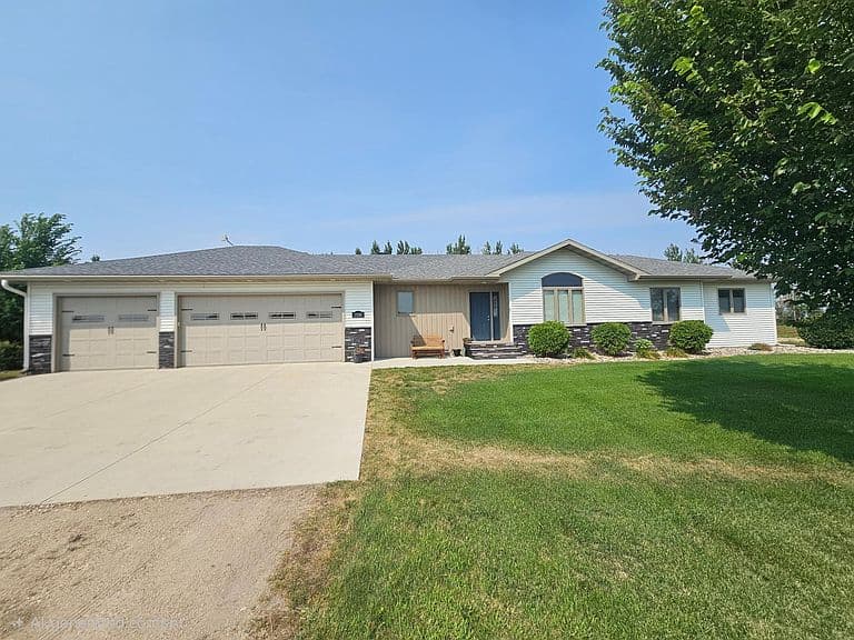 7580 Country Creek Rd photo 1