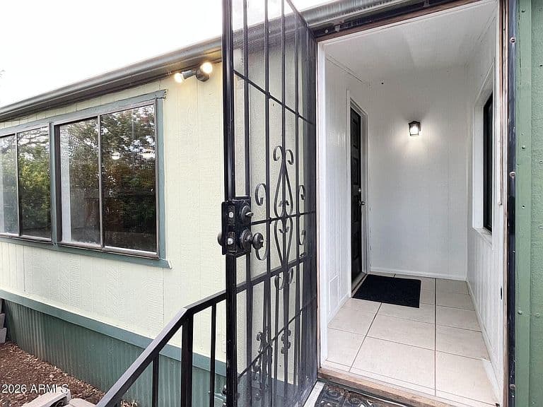 4830 E San Mateo St photo 4