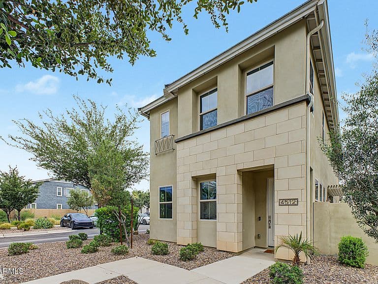 4512 S MONTANA Drive photo 2