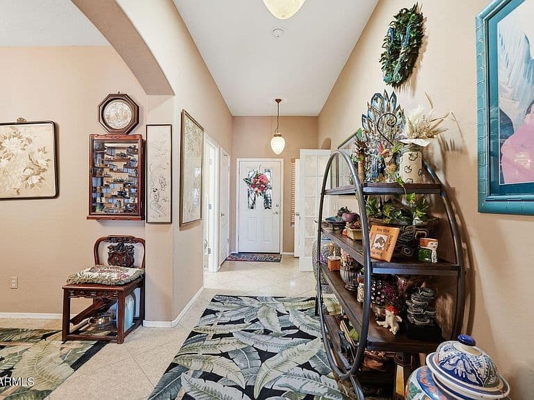 1774 W GREEN TREE Drive photo 4