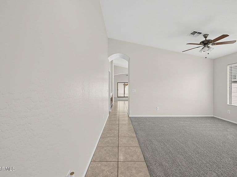 7156 W FLYNN Lane photo 4