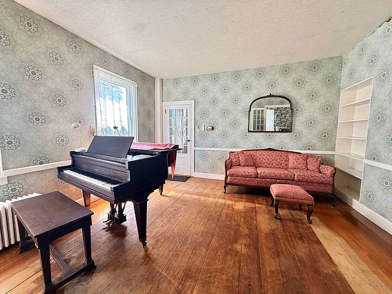 1441 East Main Street photo 5