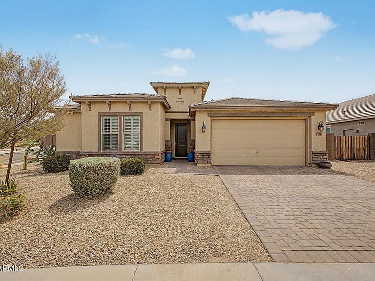 17383 W VICTORY Street photo 2
