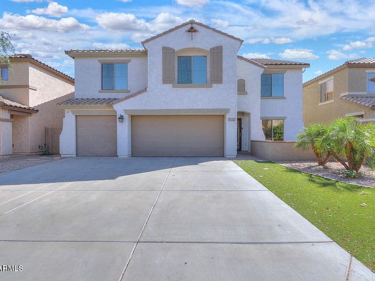 43579 W ELIZABETH Avenue photo 3