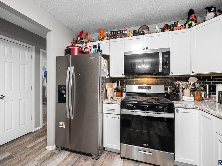 418 Regal Cir photo 3