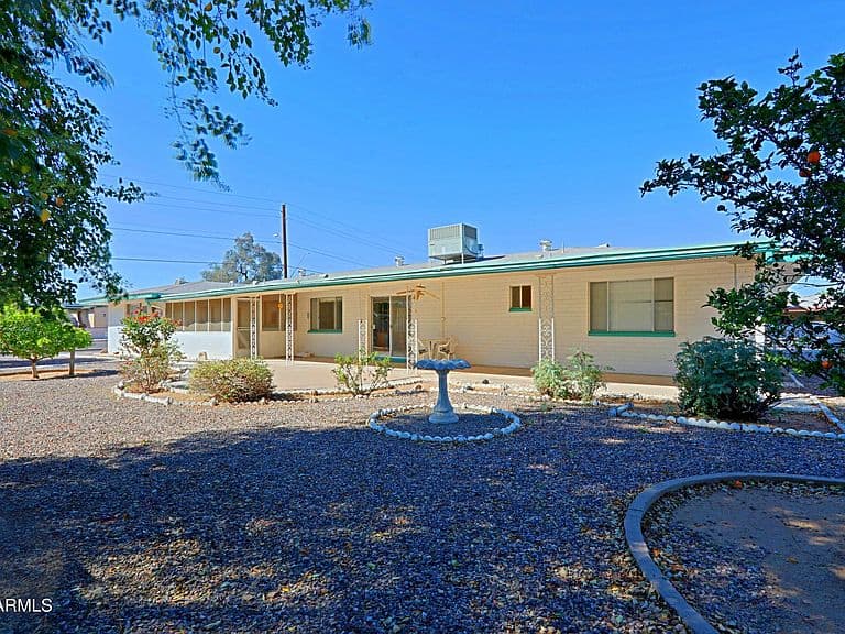 5207 E DODGE Street photo 2