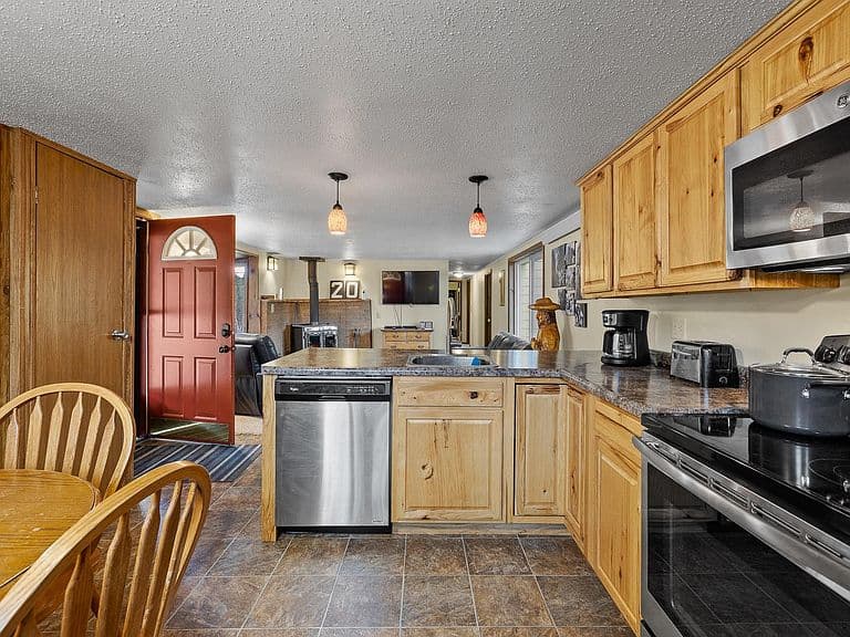 22773 Sunnyside Gulch Rd photo 4