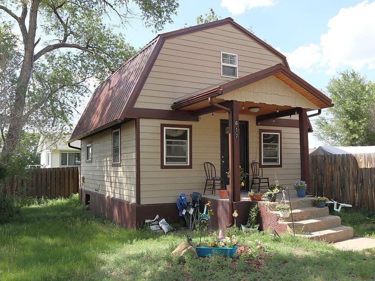 617 E Power St photo 2