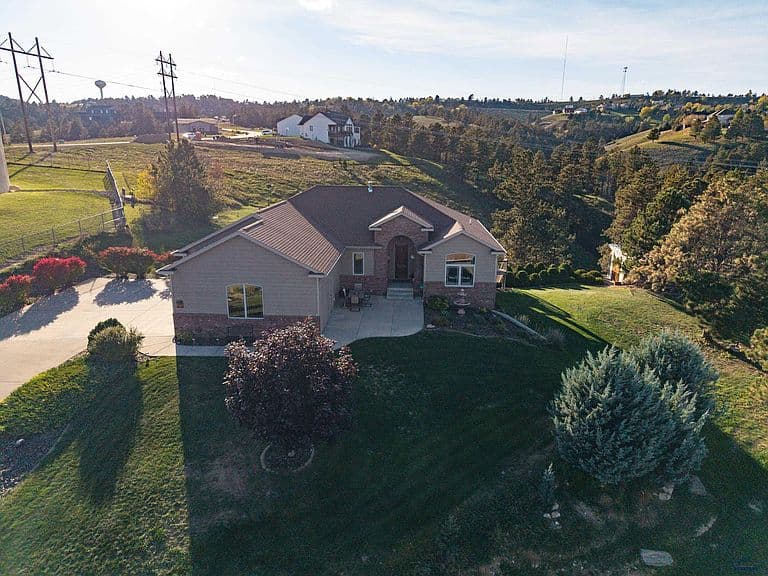 668 Middle Valley Dr photo 4