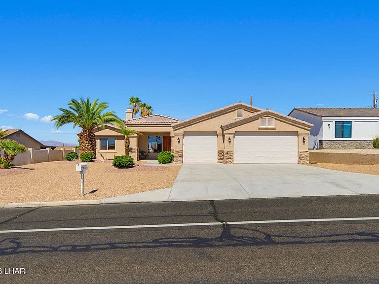 3419 Palo Verde Blvd S photo 2