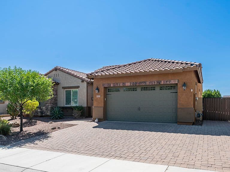 10025 W SYDNEY Way photo 1