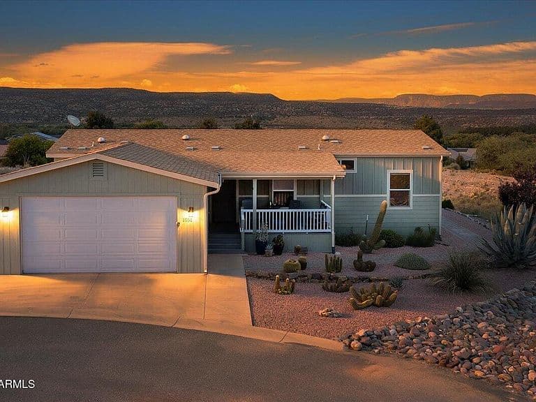 1051 Nicklaus Drive photo 1