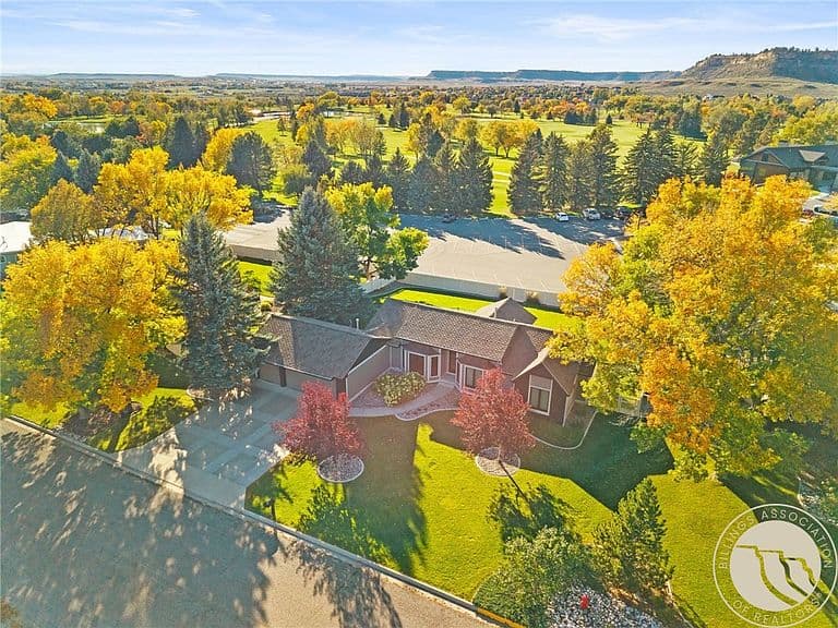 3230 Ben Hogan Ln photo 2