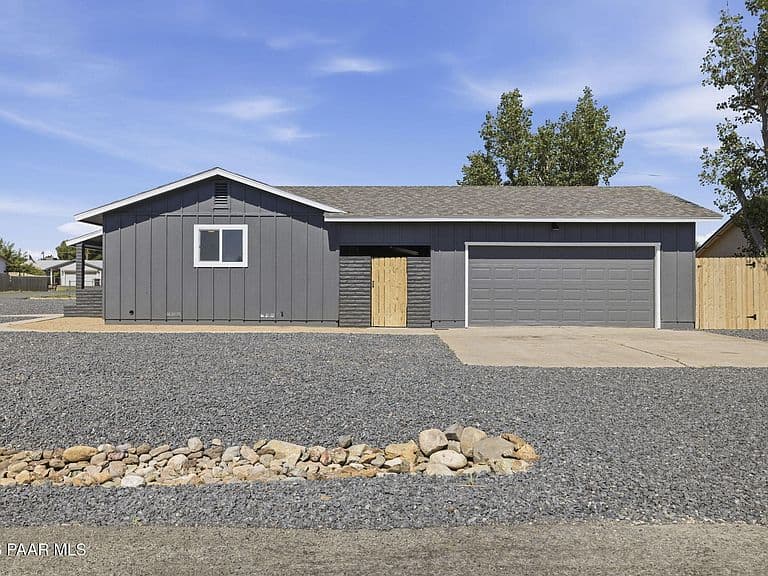 3400 N Constance Dr photo 3