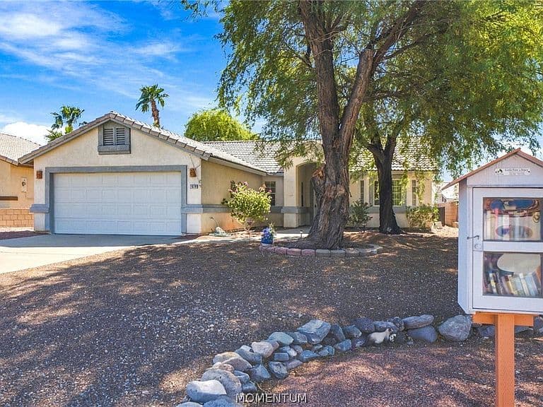 2078 E Sundance Drive photo 1