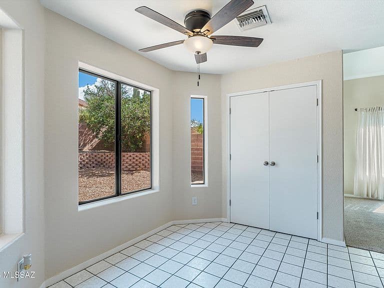5317 W Swallow Dr photo 3