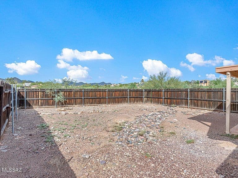1617 N Saddlewood Ranch Dr photo 3