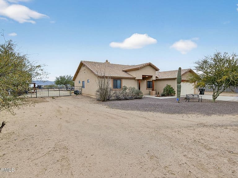 24137 W BLUE SKY Drive photo 1
