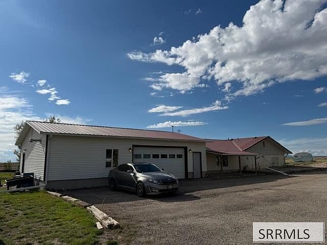 1493 W Highway 26 photo 1