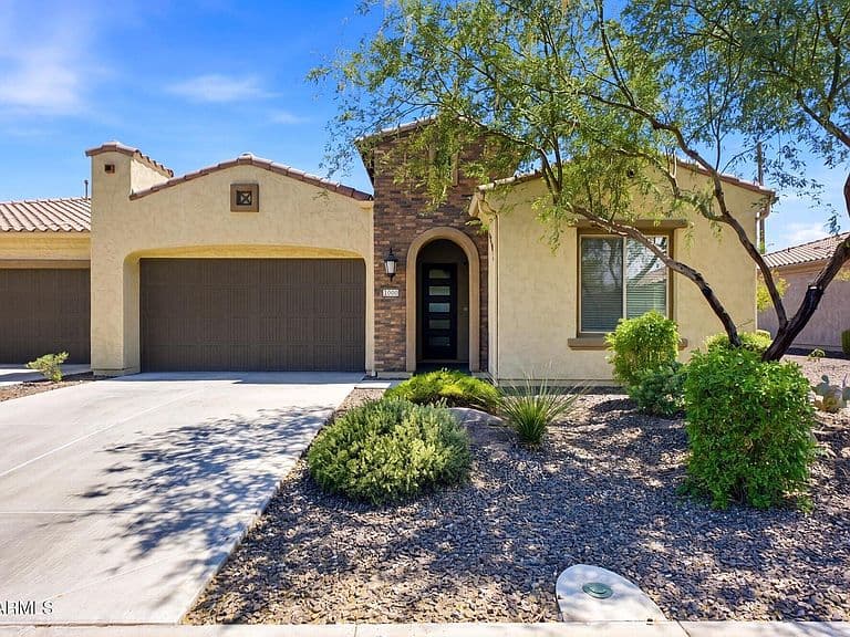 16849 W MERRELL Street photo 1