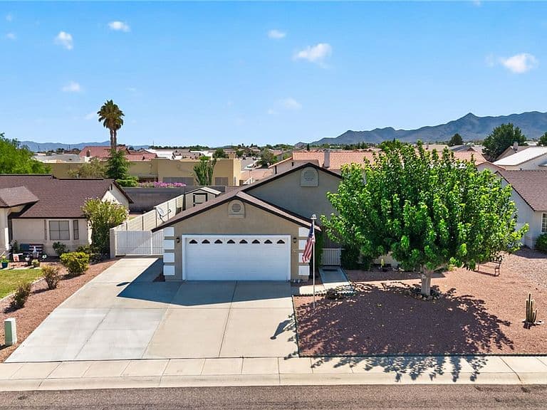 3100 Southern Loop photo 1