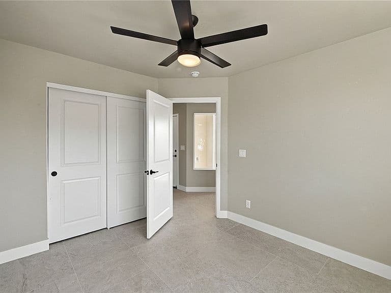 10037 N Larkspur Drive photo 4