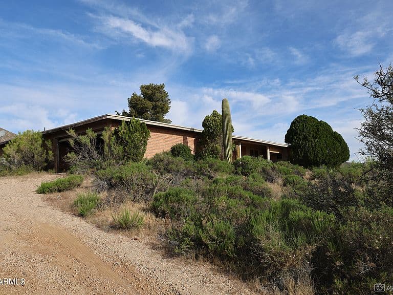 42402 N LA PLATA Road photo 3