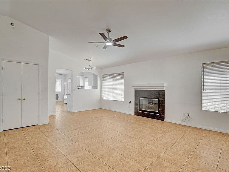 6513 Wild River Dr photo 3