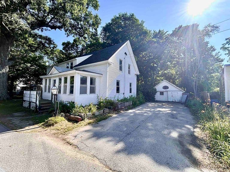 3 Baker Avenue photo 1
