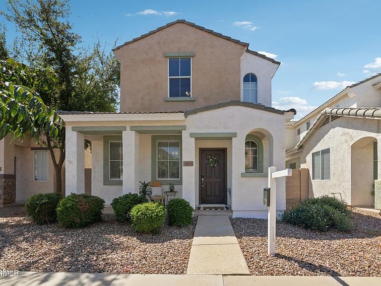 5323 W ILLINI Street photo 3